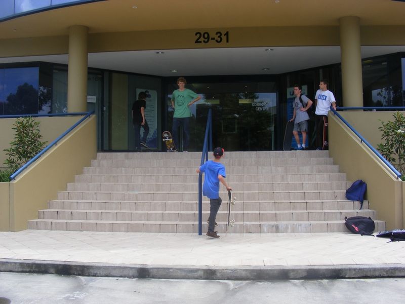 Lakeside 10 Rail